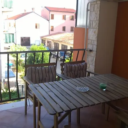 Sincic Apartman *