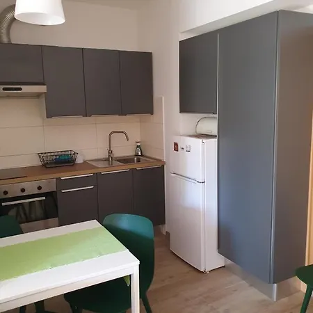 Sincic Apartman *